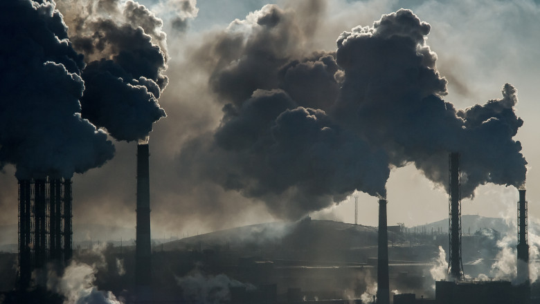 Photo of raport | Emisiile globale de CO2 vor crește cu mai puțin de 1% în 2022, datorită energiilor regenerabile şi a mașinilor electrice